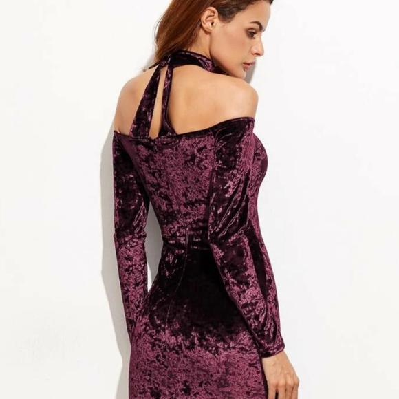 Off Shoulder Velvety Dress - Picture 3 of 6